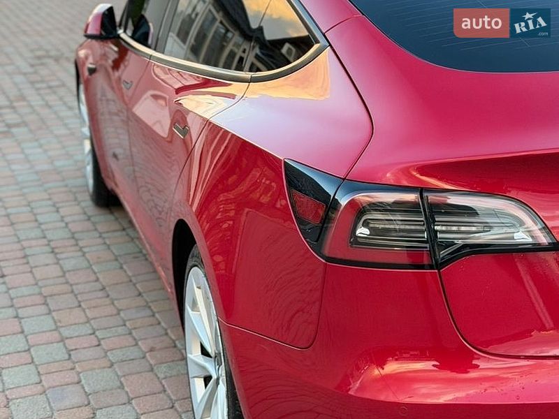 Седан Tesla Model 3 2022 в Каменец-Подольском