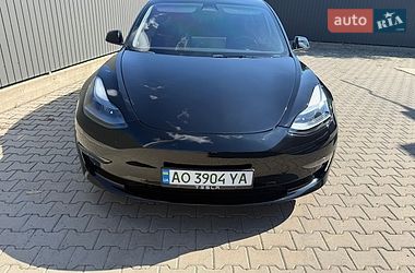 Седан Tesla Model 3 2023 в Берегово фото Седан Tesla Model 3 2023 в Берегово