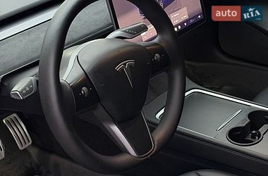 Седан Tesla Model 3 2022 в Киеве
