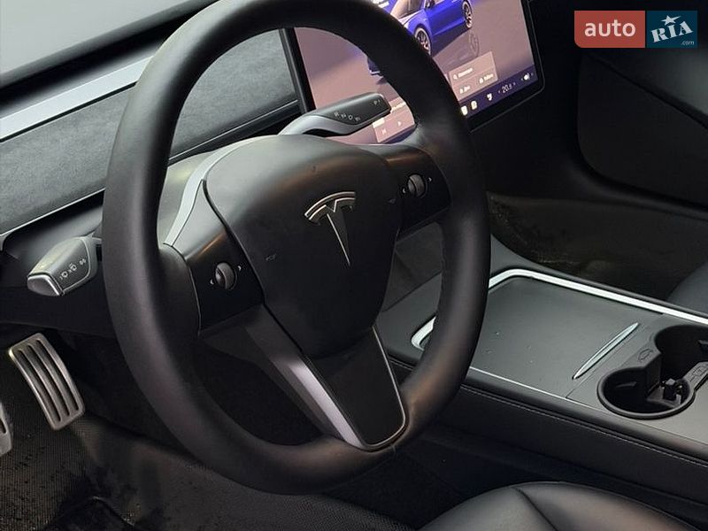 Седан Tesla Model 3 2022 в Киеве