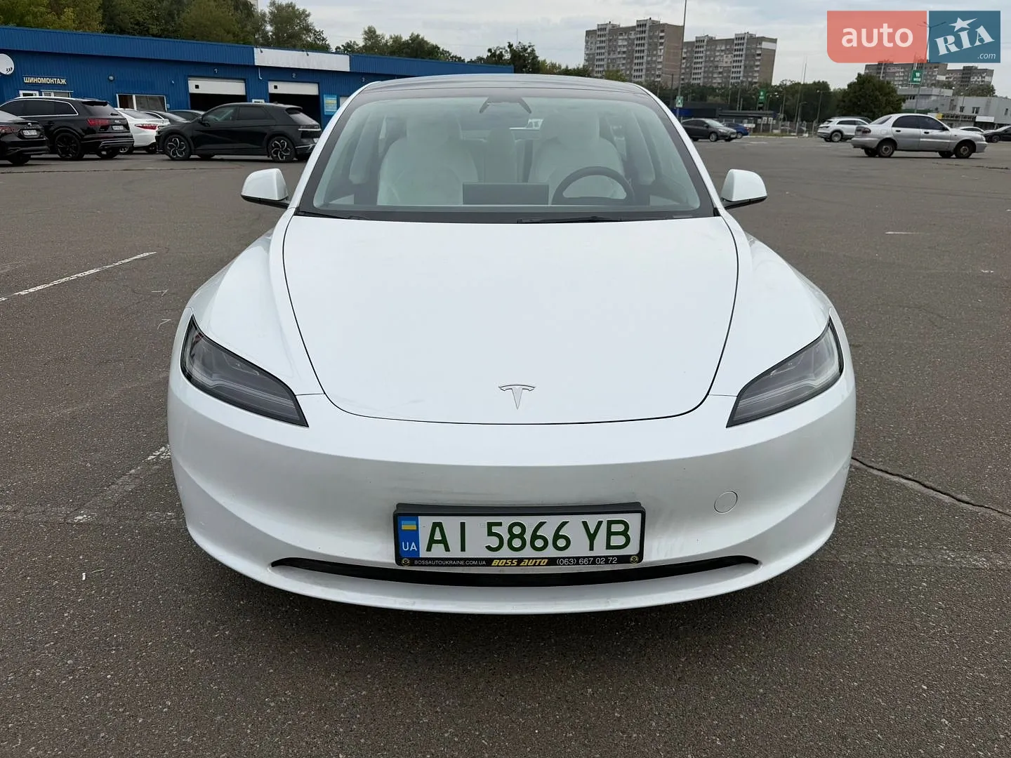 2024 Tesla Model 3 - фото 1