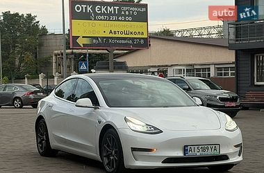 Седан Tesla Model 3 2020 в Києві