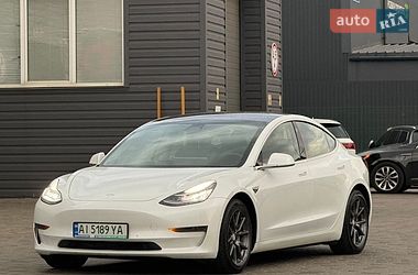 Седан Tesla Model 3 2020 в Києві