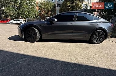 Седан Tesla Model 3 2024 в Білій Церкві