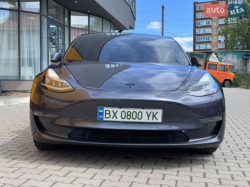Седан Tesla Model 3 2022 в Хмельницькому