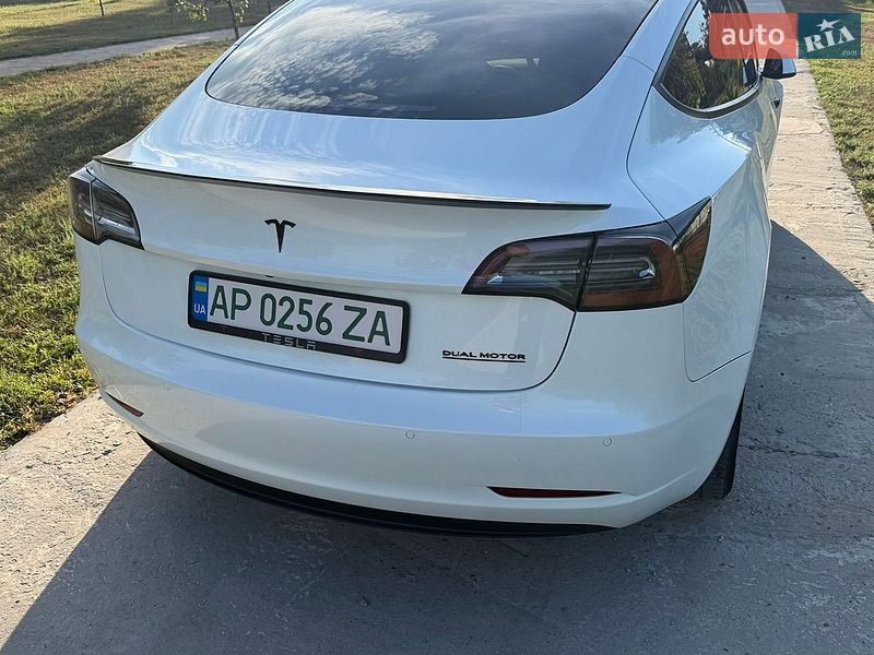 Седан Tesla Model 3 2021 в Запорожье
