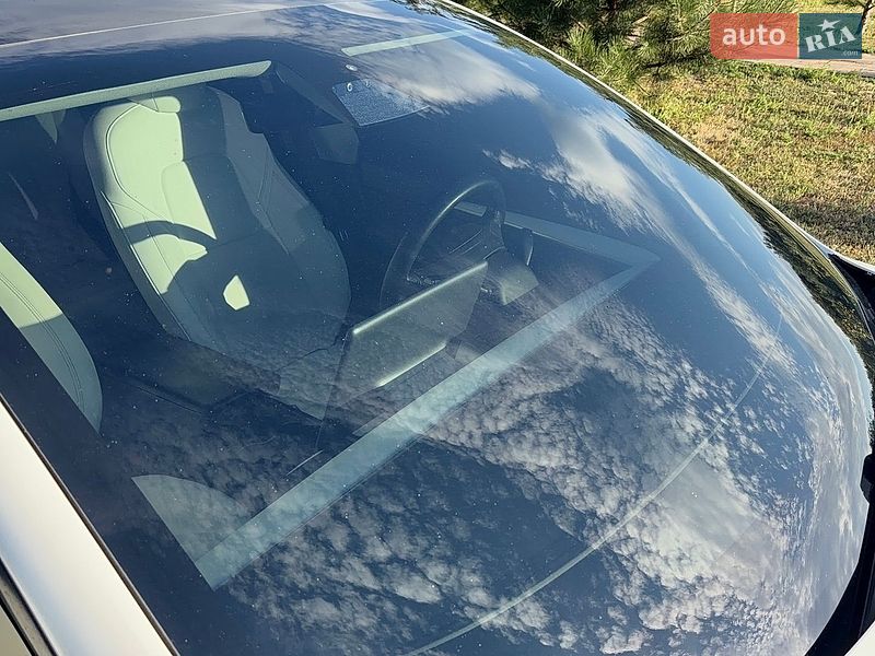 Седан Tesla Model 3 2021 в Запорожье