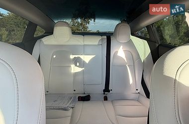 Седан Tesla Model 3 2021 в Запорожье