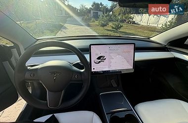 Седан Tesla Model 3 2021 в Запорожье