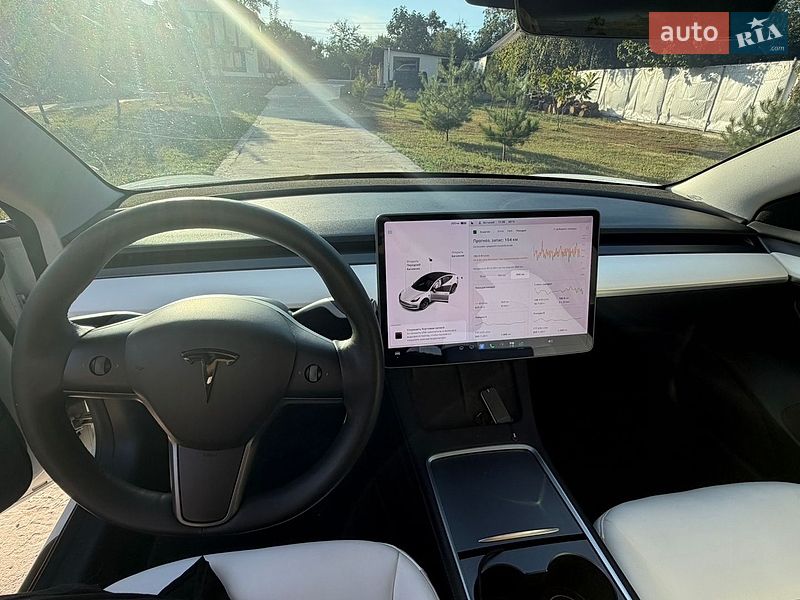 Седан Tesla Model 3 2021 в Запорожье