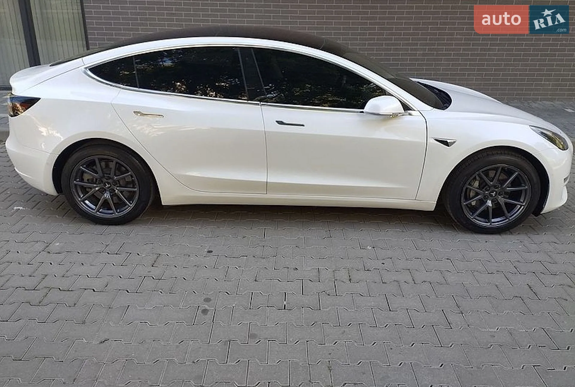 2018 Tesla Model 3 - мініатюра 3