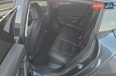 Седан Tesla Model 3 2023 в Днепре