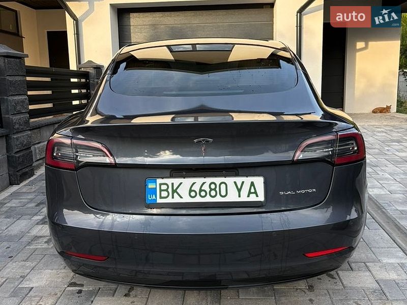 Седан Tesla Model 3 2022 в Острозі фото 9 Седан Tesla Model 3 2022 в Острозі