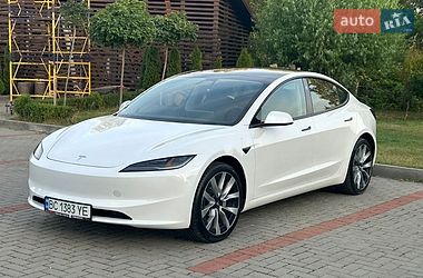 Седан Tesla Model 3 2024 в Львові