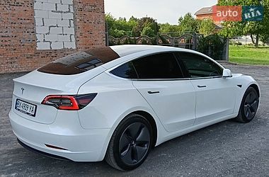 Седан Tesla Model 3 2020 в Хмельницком