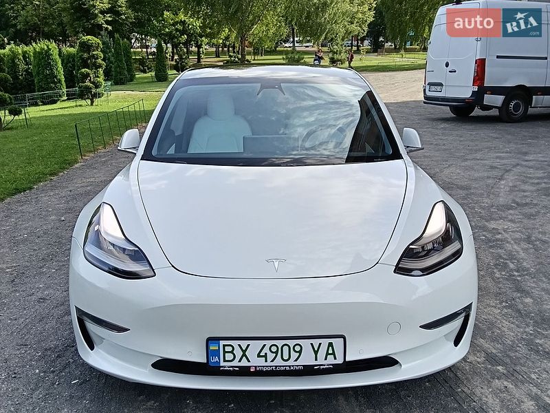 Седан Tesla Model 3 2020 в Хмельницком