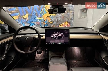 Седан Tesla Model 3 2022 в Львові
