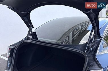 Седан Tesla Model 3 2022 в Києві