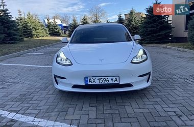 Седан Tesla Model 3 2023 в Києві фото Седан Tesla Model 3 2023 в Києві