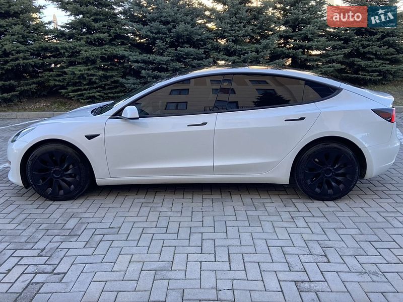 Седан Tesla Model 3 2023 в Києві фото 3 Седан Tesla Model 3 2023 в Києві