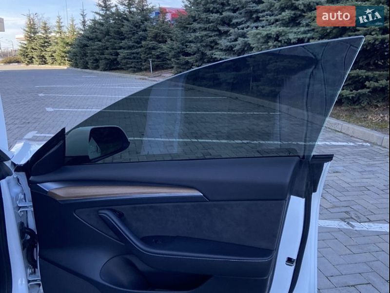 Седан Tesla Model 3 2023 в Києві фото 11 Седан Tesla Model 3 2023 в Києві