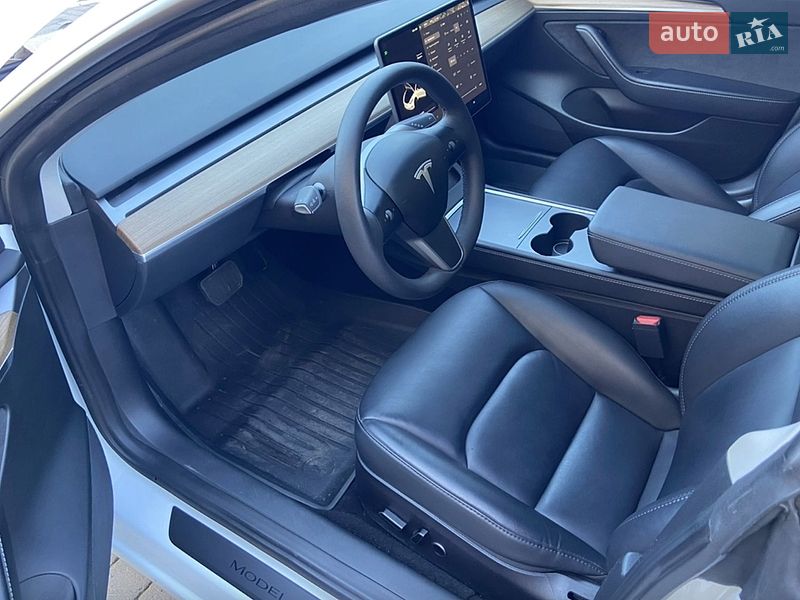 Седан Tesla Model 3 2023 в Києві фото 14 Седан Tesla Model 3 2023 в Києві