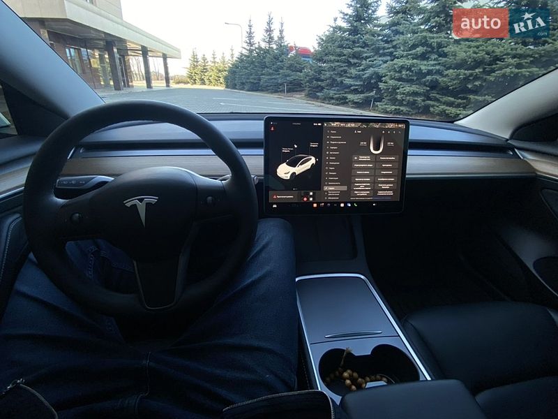 Седан Tesla Model 3 2023 в Києві фото 17 Седан Tesla Model 3 2023 в Києві