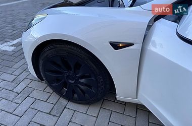 Седан Tesla Model 3 2023 в Києві фото 29 Седан Tesla Model 3 2023 в Києві