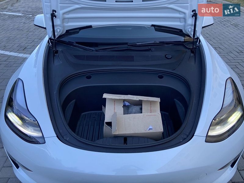 Седан Tesla Model 3 2023 в Києві фото 30 Седан Tesla Model 3 2023 в Києві