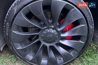Седан Tesla Model 3 2021 в Днепре