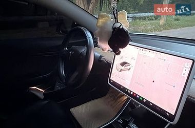 Седан Tesla Model 3 2018 в Харкові