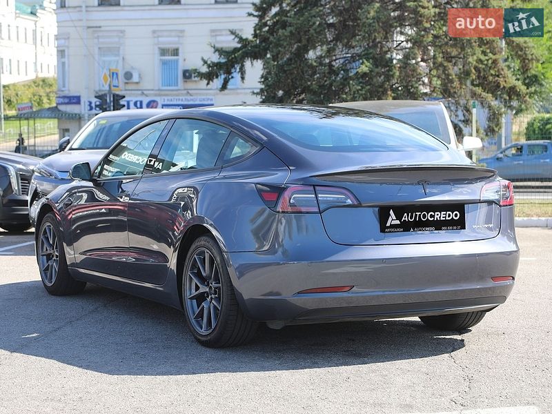Седан Tesla Model 3 2022 в Харькове