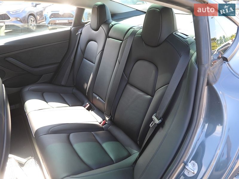 Седан Tesla Model 3 2022 в Харькове