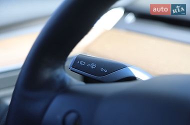 Седан Tesla Model 3 2022 в Харькове