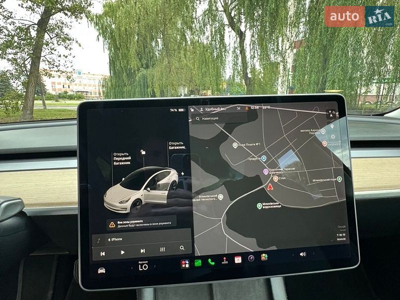 Седан Tesla Model 3 2021 в Млинове