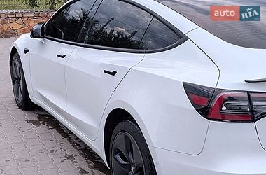 Седан Tesla Model 3 2022 в Могилев-Подольске