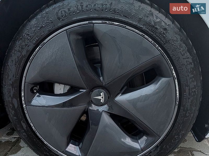 Седан Tesla Model 3 2022 в Могилев-Подольске