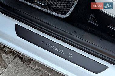 Седан Tesla Model 3 2022 в Могилев-Подольске