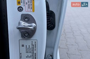 Седан Tesla Model 3 2022 в Могилев-Подольске