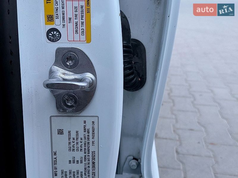 Седан Tesla Model 3 2022 в Могилев-Подольске