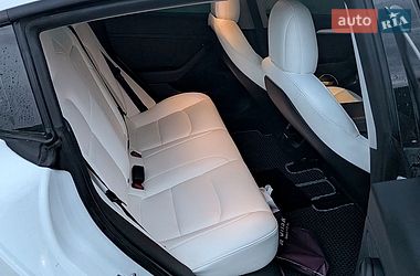 Седан Tesla Model 3 2022 в Могилев-Подольске