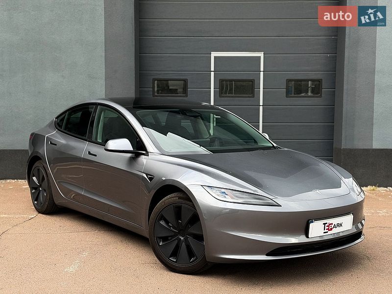 Седан Tesla Model 3 2025 в Киеве Седан Tesla Model 3 2025 в Киеве
