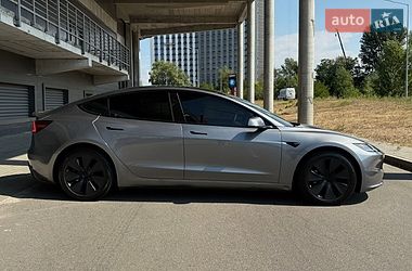 Седан Tesla Model 3 2024 в Киеве