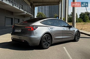 Седан Tesla Model 3 2024 в Києві