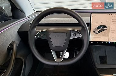 Седан Tesla Model 3 2024 в Киеве