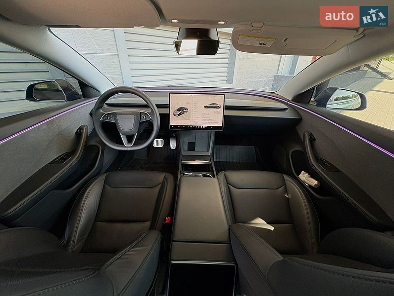Седан Tesla Model 3 2024 в Киеве
