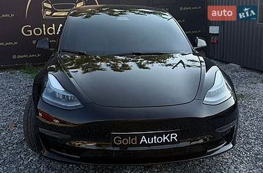 tesla model-3 2021 в Кривой Рог от про продавца Дмитро Юрійович Камянський tesla model-3 2021 в Кривой Рог от профессионального продавца Дмитро Юрійович Камянський