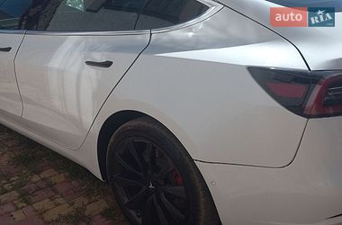 Седан Tesla Model 3 2020 в Одессе