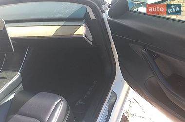 Седан Tesla Model 3 2020 в Одессе