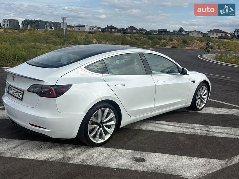 Седан Tesla Model 3 2019 в Киеве фото 8 Седан Tesla Model 3 2019 в Киеве